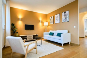 3-bedroom apartment near the metro with parking